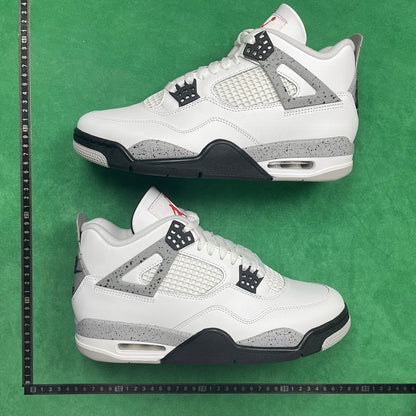 Air Jordan 4 Retro
