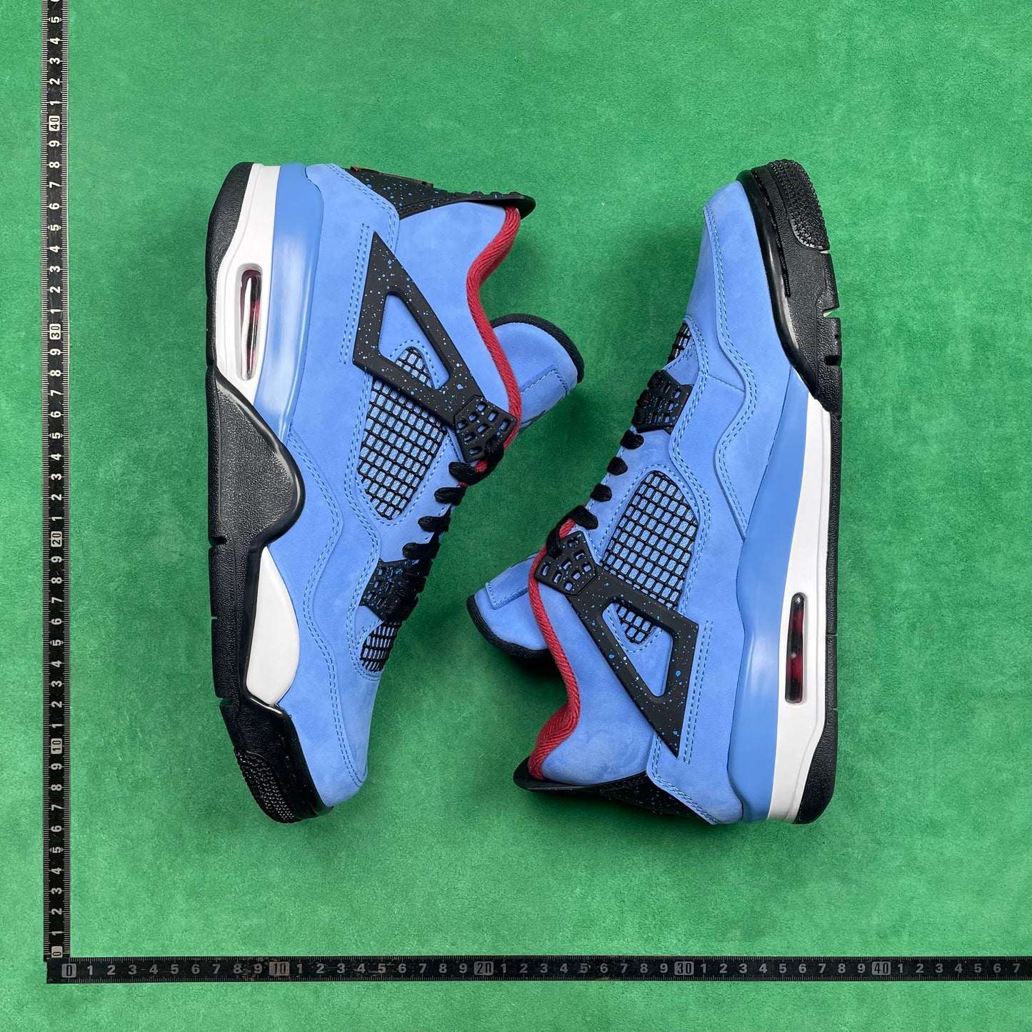 Air Jordan 4 Retro