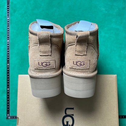 UGG